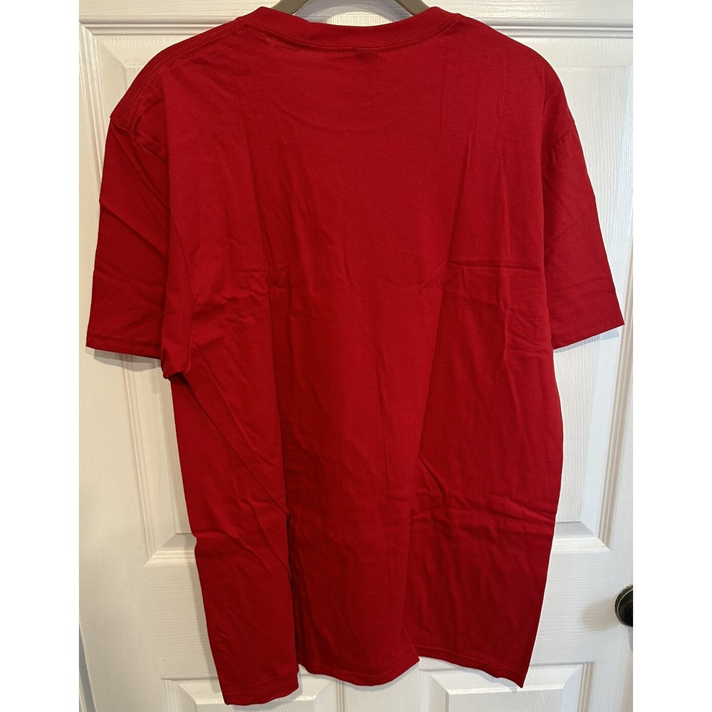 District Red Cotton Louisiana Target‎ Logo Graphic T-Shirt New XL - Picture 2 of 3